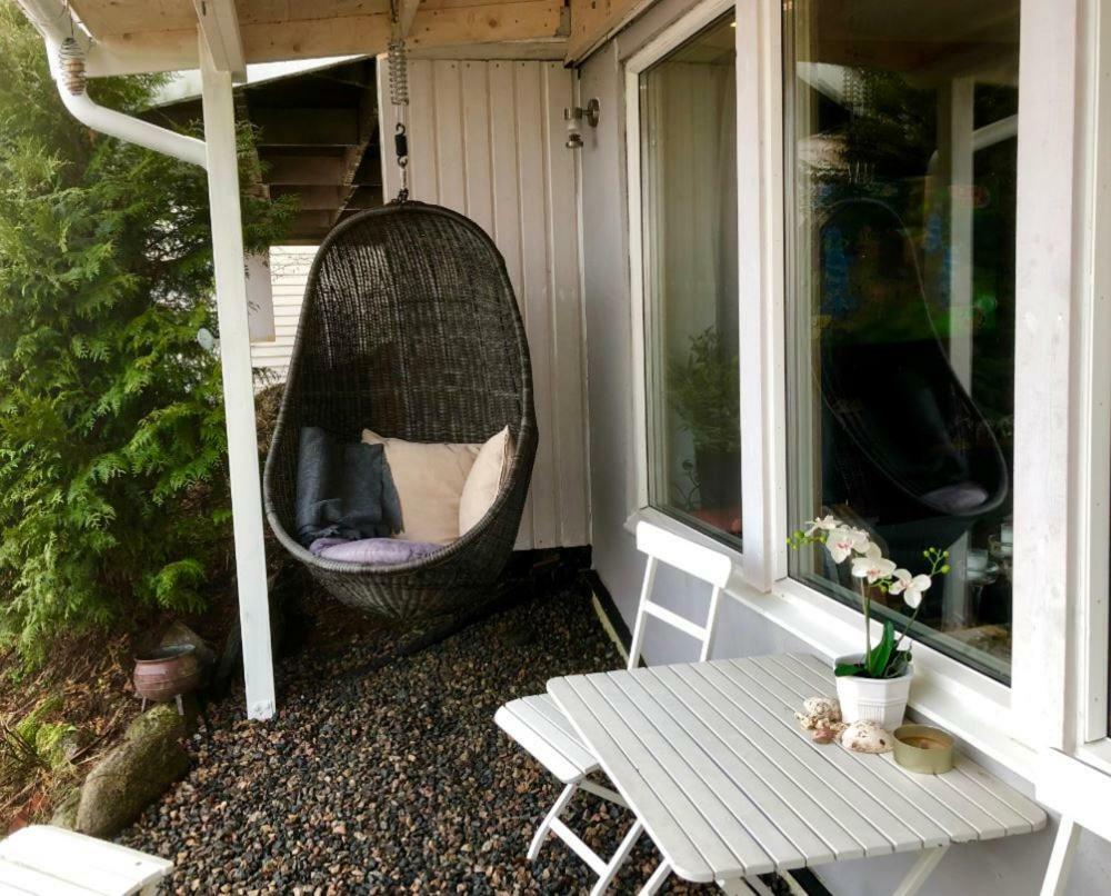 Lovely Studio Apartment Seaview & Private Sauna Lerum ภายนอก รูปภาพ